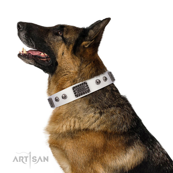 Easy adjustable natural genuine leather collar for your lovely pet
