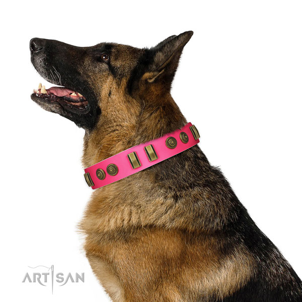 Easy wearing dog collar of genuine leather with designer embellishments