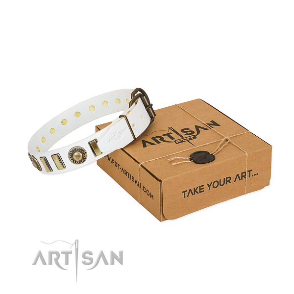 Top notch full grain genuine leather dog collar with corrosion resistant buckle