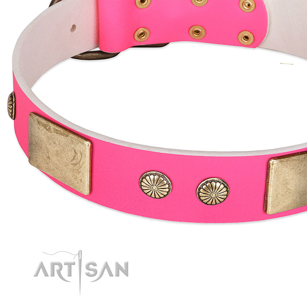 Rust-proof D-ring on full grain leather dog collar for your four-legged friend