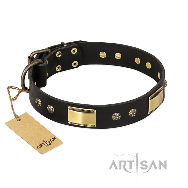 Stylish design full grain genuine leather collar for your four-legged friend