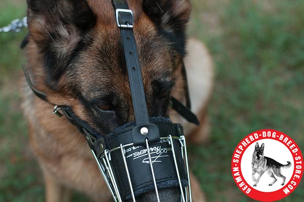 Lightweight Basket Muzzle Adjustable in Size